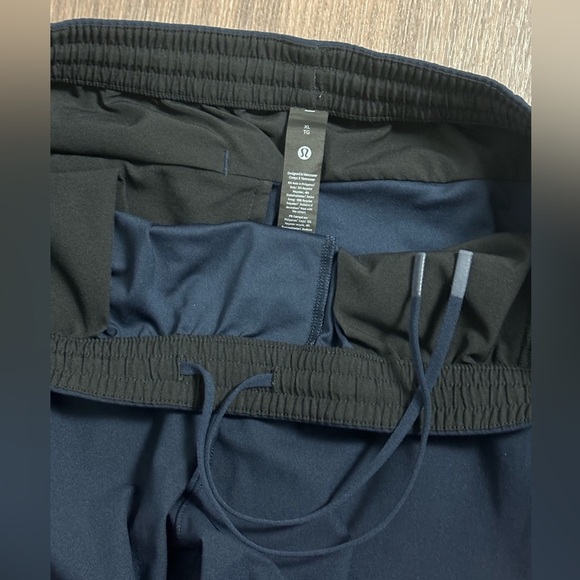 Lululemon Joggers - Picture 7 of 7